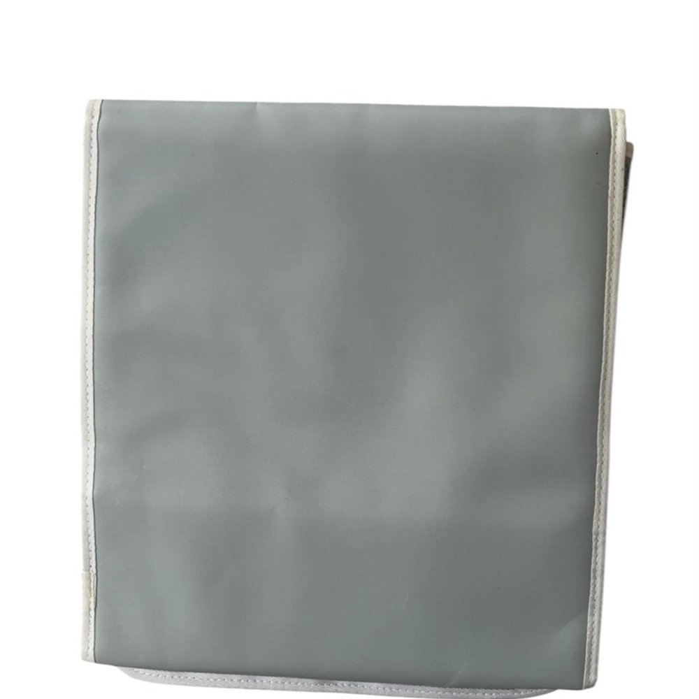 Dior Beauty Bag - Picture 3 of 5